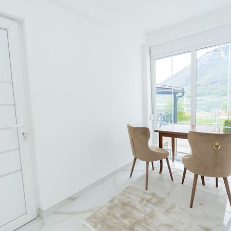Ema Apartments Плав Екстер'єр фото