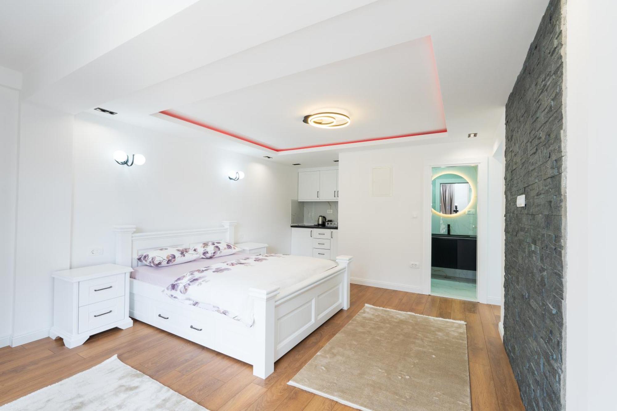 Ema Apartments Плав Екстер'єр фото
